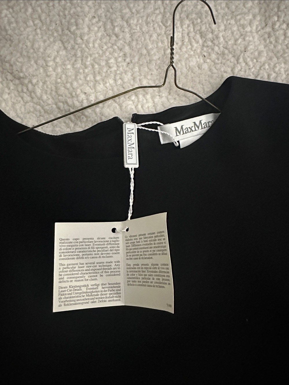 MaxMara Black Long-Sleeve Dress with Minimal Neckline - Picture 2 of 10